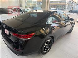 نیسان سێنترا